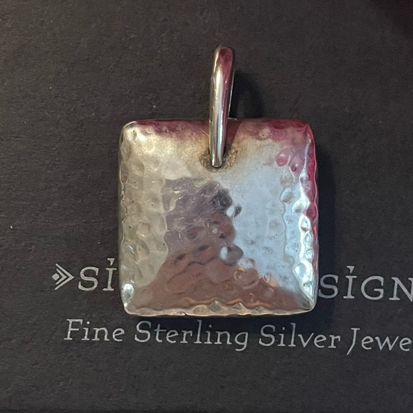Silpada S1118 Iconic Puffy Hammered Square Pillow Sterling Silver Pendant - Picture 4 of 14